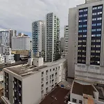 CLR82 - Calçadão, 1 Dormitório Climatizado, Quadra do Mar, Garagem, Wi-Fi